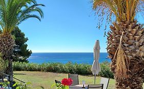 Nerissa Bungalow 2, Two Bedroom House With Sea View