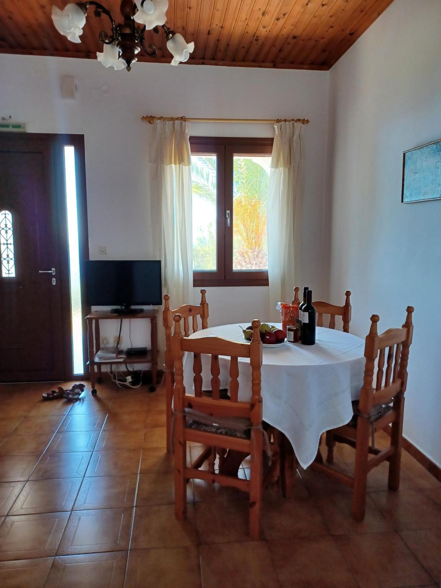 Nerissa Bungalow 2, Two Bedroom House With Sea View Σπαρτιά Εξωτερικό φωτογραφία